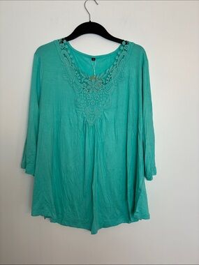 NWT Women’s Embroidered V-Neck Tunic Top - Teal Size 3X